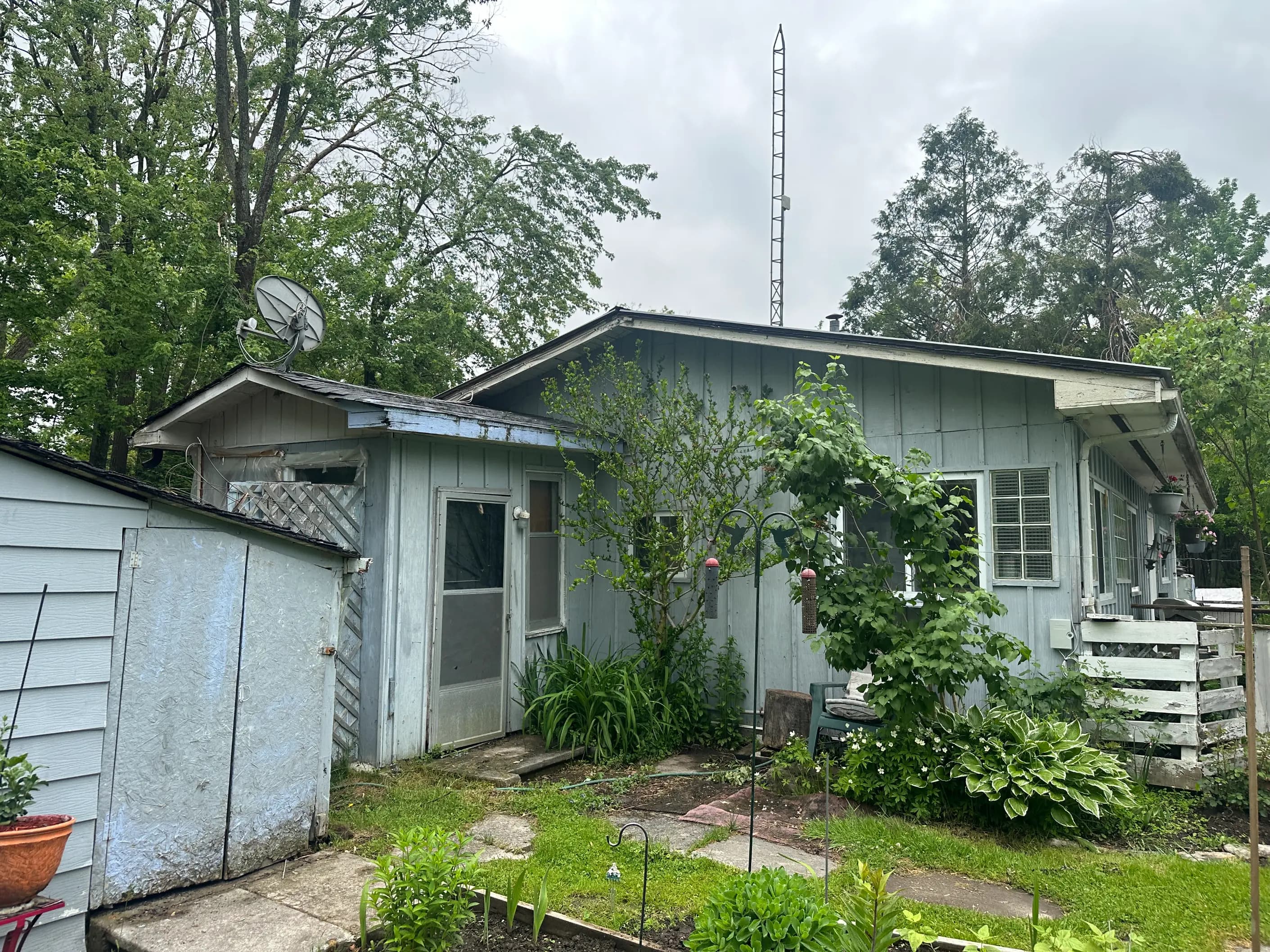 Older single-family home in Iowa, the kind of property whose mortgage lender has started a judicial foreclosure through the district court.