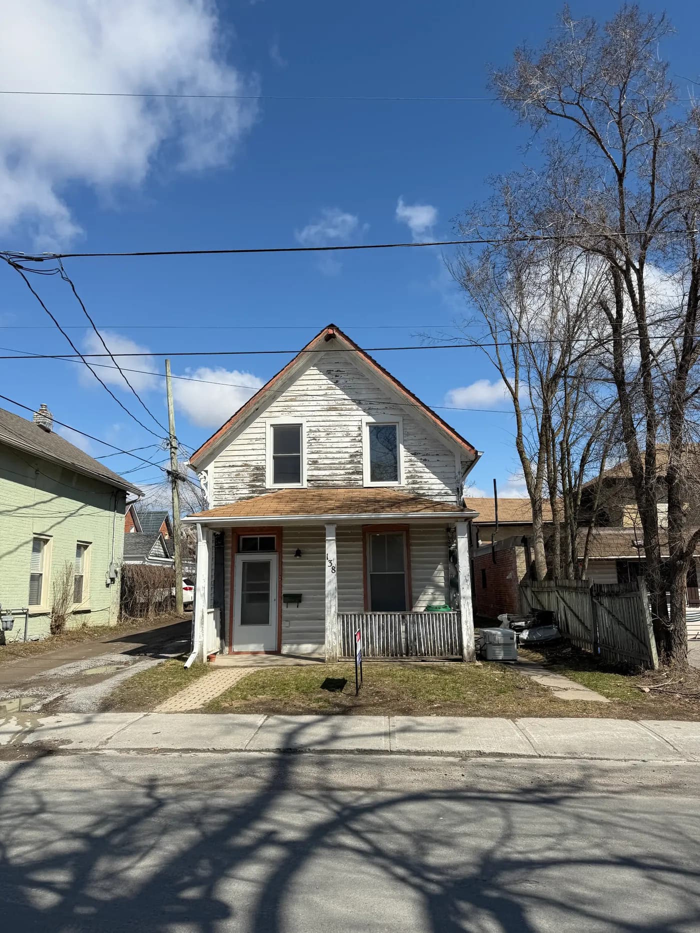 Cash home purchase, Des Moines, Iowa A single-family home in Des Moines, Iowa, the kind of as-is property Cash For Homes Iowa buys for cash.